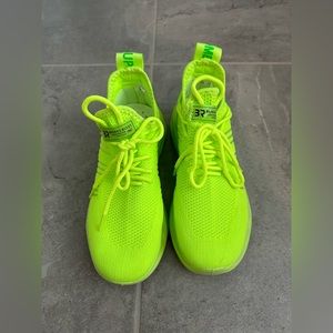 Lemon lime sneakers. Size 37